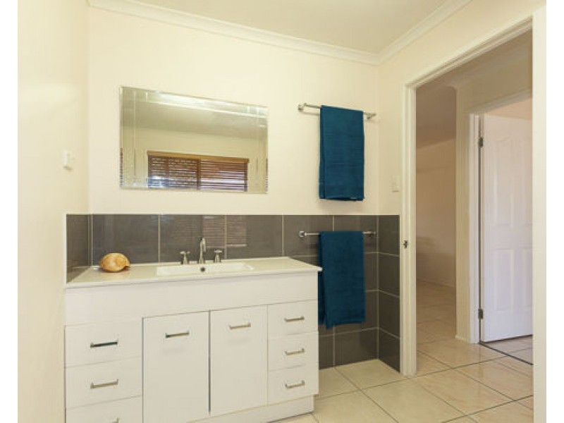 19 Glenella Richmond Road, Glenella QLD 4740