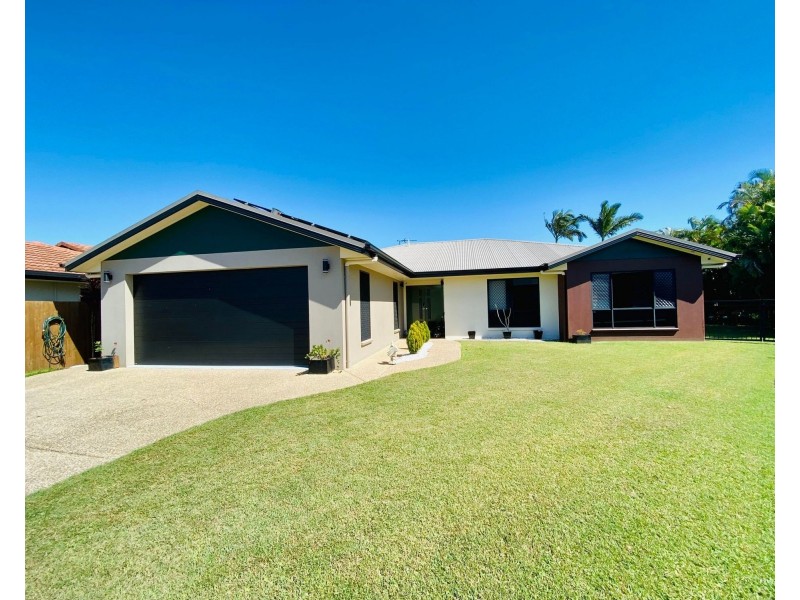 7 Mark Crescent, Glenella QLD 4740