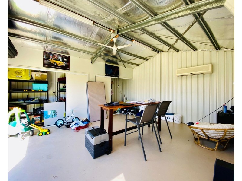 7 Mark Crescent, Glenella QLD 4740