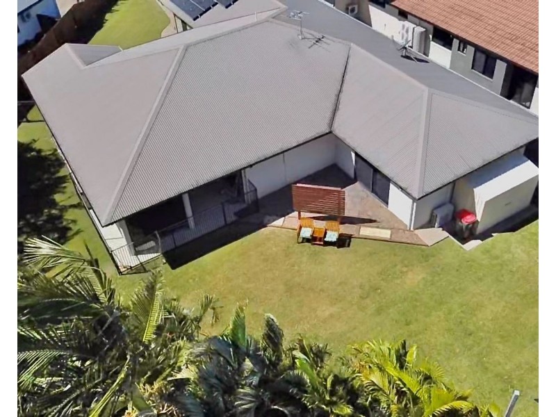 7 Mark Crescent, Glenella QLD 4740