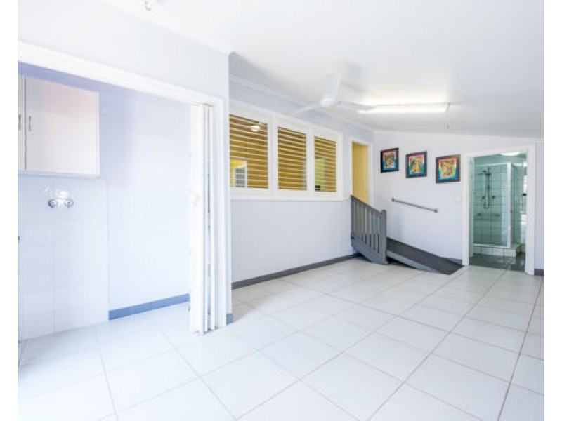 4 Bassett Street, North Mackay QLD 4740