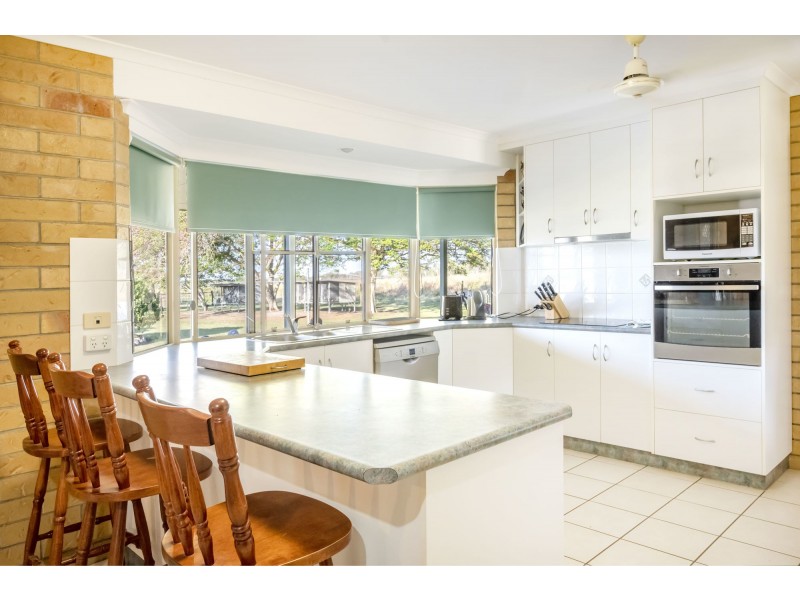 90 Arthur Creek Rd, Oakenden QLD 4741