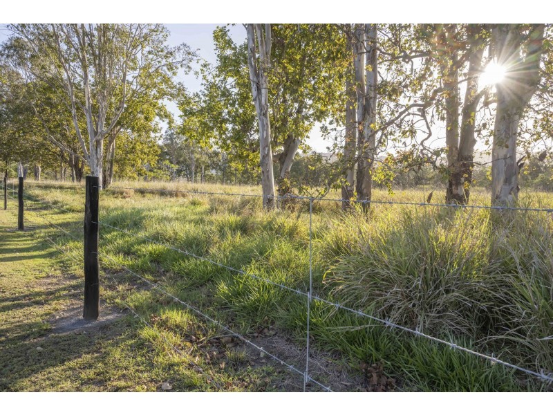 90 Arthur Creek Rd, Oakenden QLD 4741