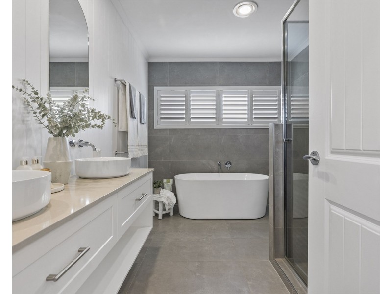 13 Norris Road, Mount Pleasant QLD 4740