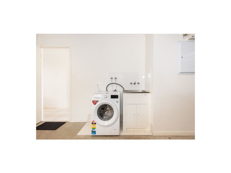 1-2/41 Donovan Street, Blacks Beach QLD 4740