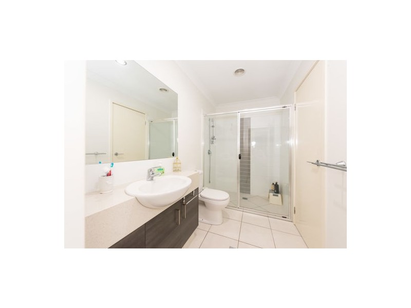 1-2/41 Donovan Street, Blacks Beach QLD 4740