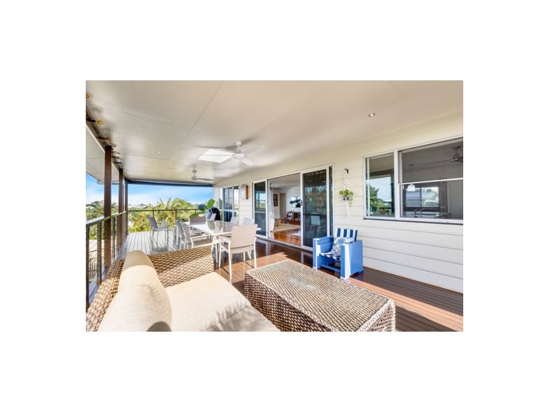 9 Stephanie Court, Glenella QLD 4740