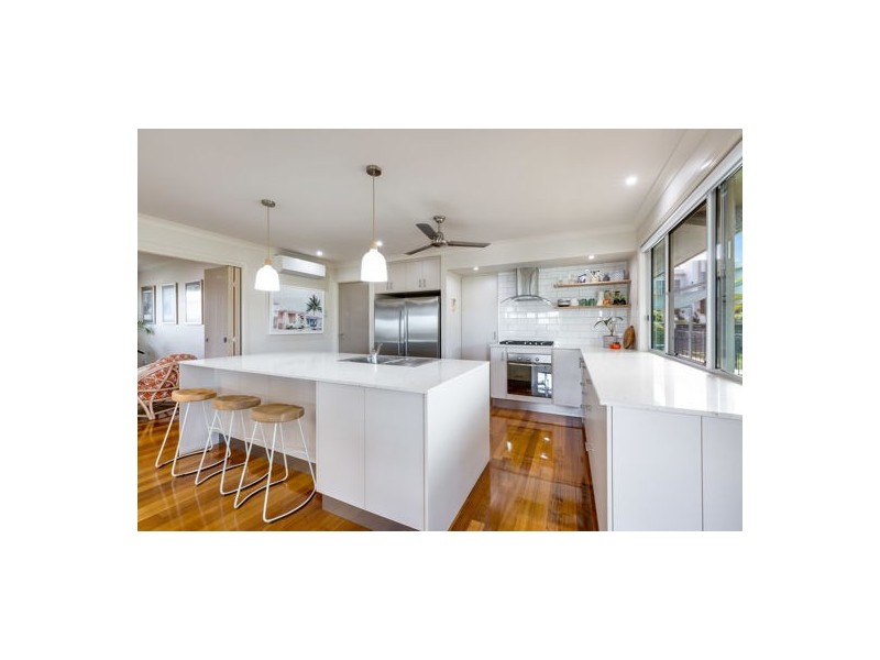 9 Stephanie Court, Glenella QLD 4740