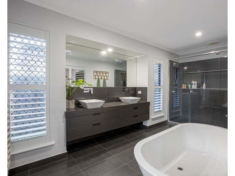 62 Monash Way, Ooralea QLD 4740