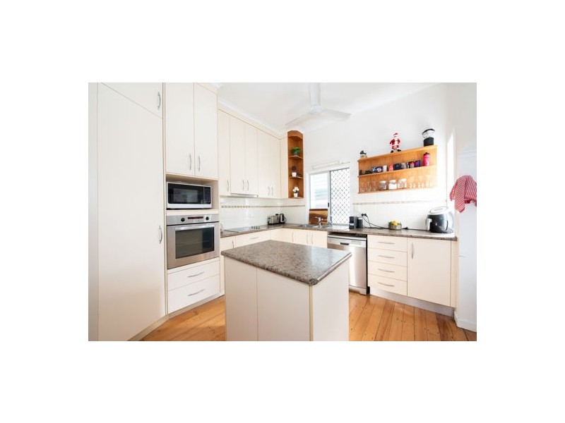 368 Devereux Creek Road, Devereux Creek QLD 4753