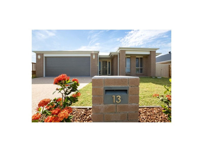 13 Halyard Avenue, Bucasia QLD 4750