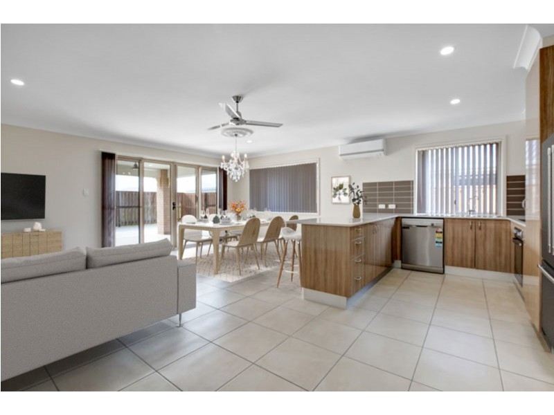 13 Halyard Avenue, Bucasia QLD 4750