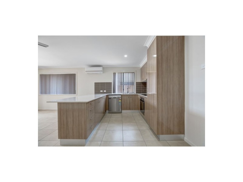 13 Halyard Avenue, Bucasia QLD 4750