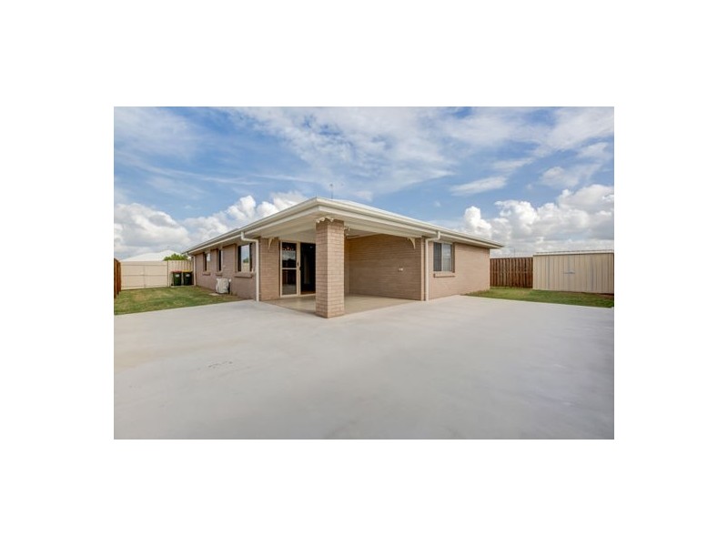 13 Halyard Avenue, Bucasia QLD 4750