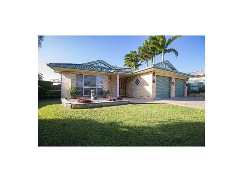 1 Sam Bezzina Drive, Beaconsfield QLD 4740