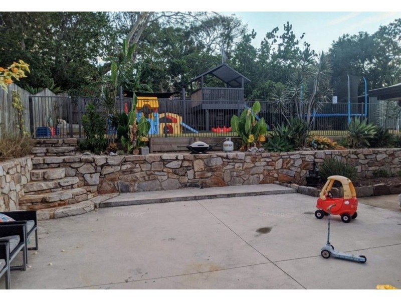 25 Brooksfield Drive, Sarina Beach QLD 4737