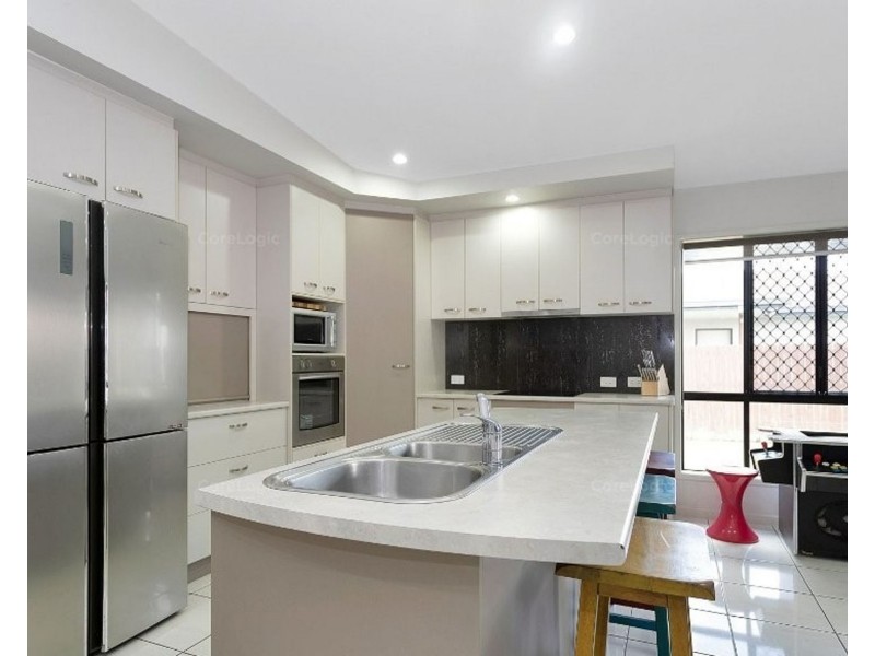 3 Ashton Place, Ooralea QLD 4740