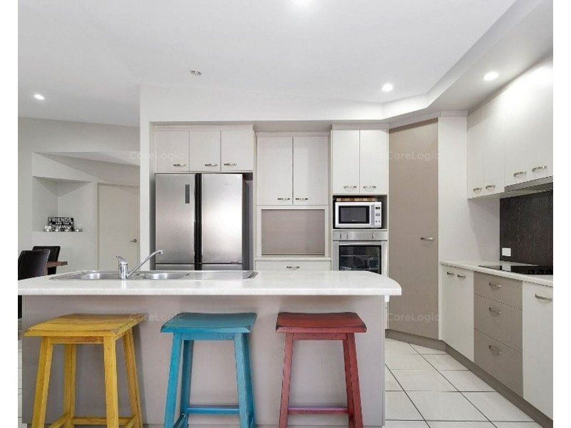 3 Ashton Place, Ooralea QLD 4740
