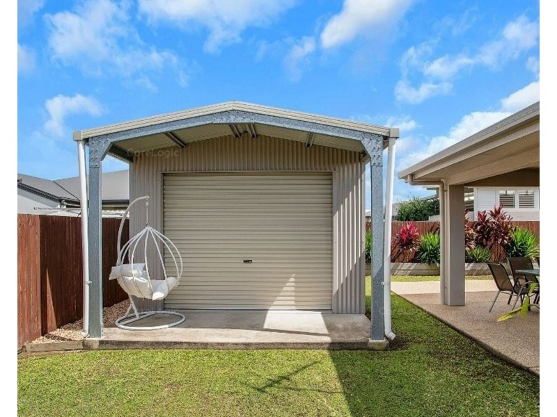 3 Ashton Place, Ooralea QLD 4740
