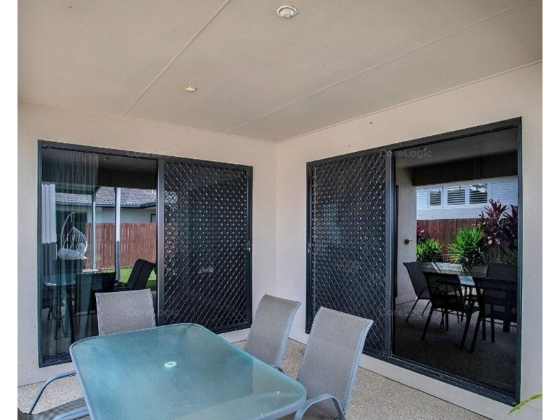 3 Ashton Place, Ooralea QLD 4740