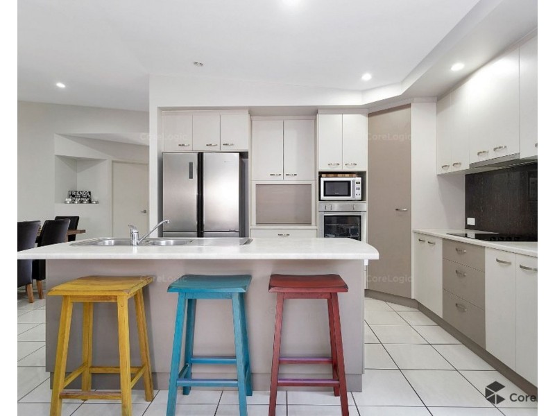 3 Ashton Place, Ooralea QLD 4740