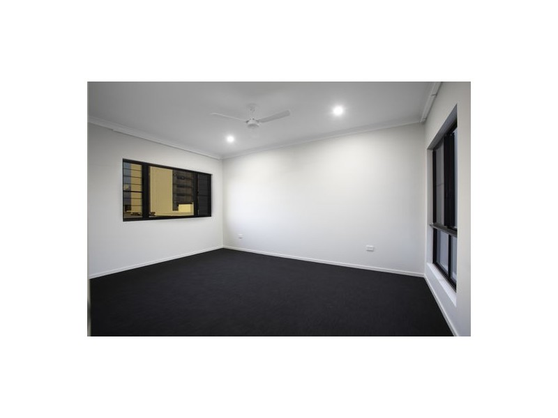 3-3B Willoughby Crescent, East Mackay QLD 4740