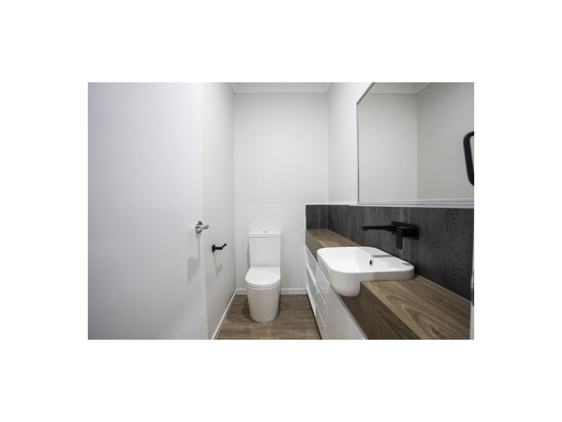 3-3B Willoughby Crescent, East Mackay QLD 4740