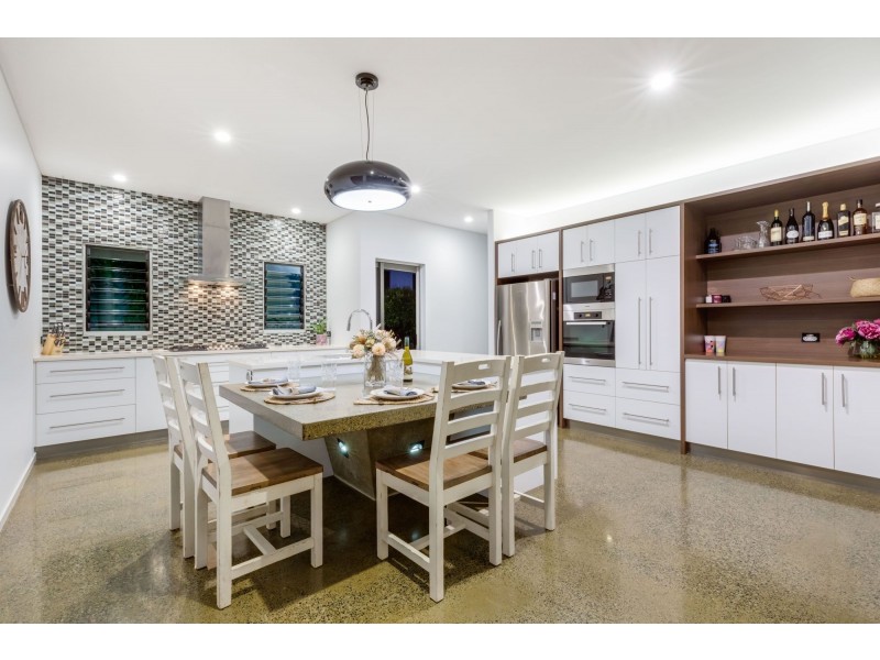 17 Emma Drive, Richmond QLD 4740