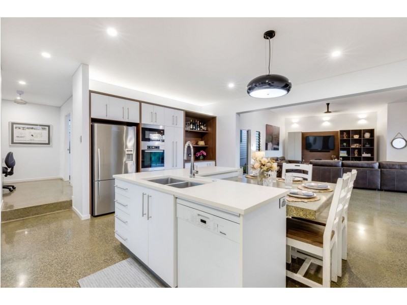 17 Emma Drive, Richmond QLD 4740