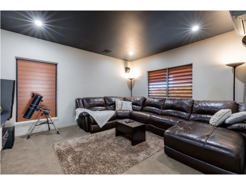 17 Emma Drive, Richmond QLD 4740