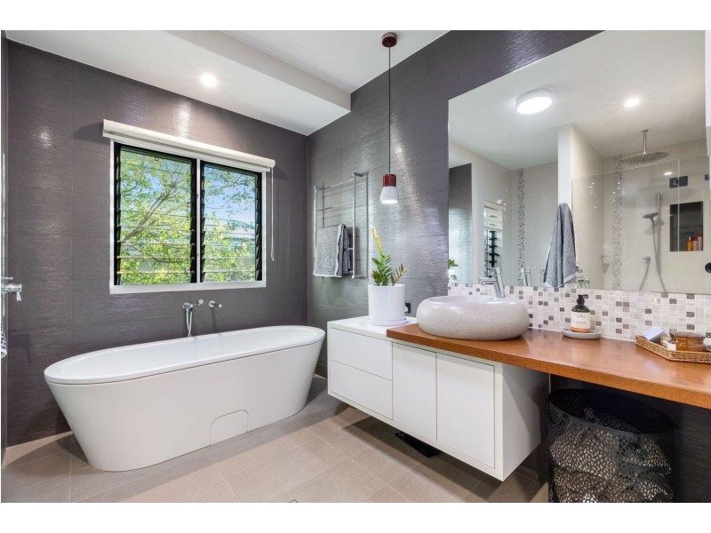 17 Emma Drive, Richmond QLD 4740