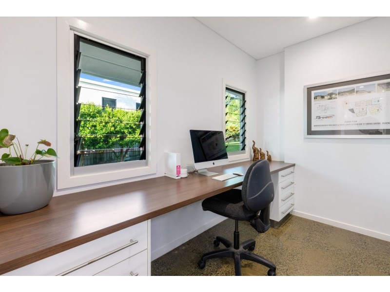 17 Emma Drive, Richmond QLD 4740