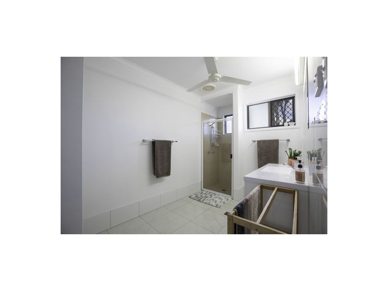 8 Gooding Street, Andergrove QLD 4740