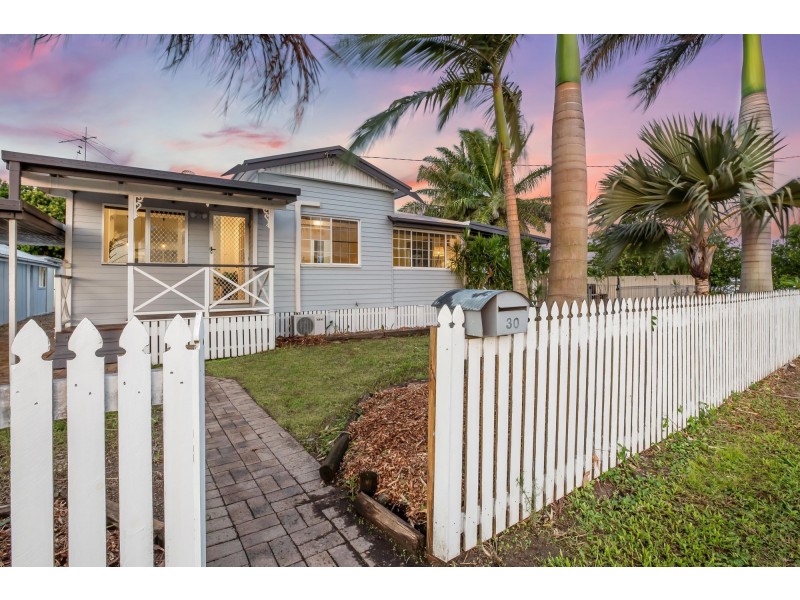 30 The Crescent, North Mackay QLD 4740