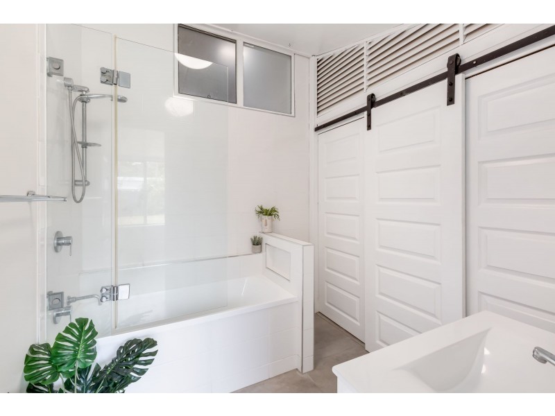 30 The Crescent, North Mackay QLD 4740