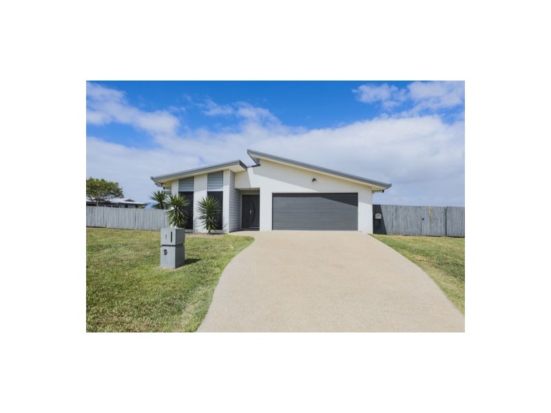 1 Sonoran Street, Rural View QLD 4740