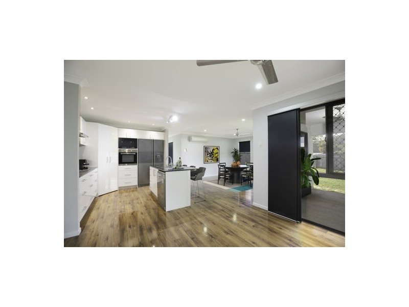 1 Sonoran Street, Rural View QLD 4740
