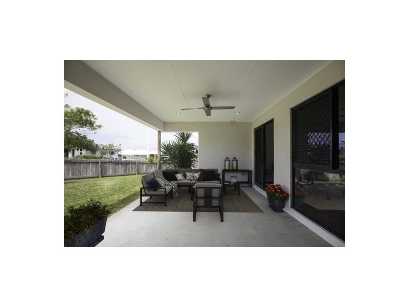 1 Sonoran Street, Rural View QLD 4740