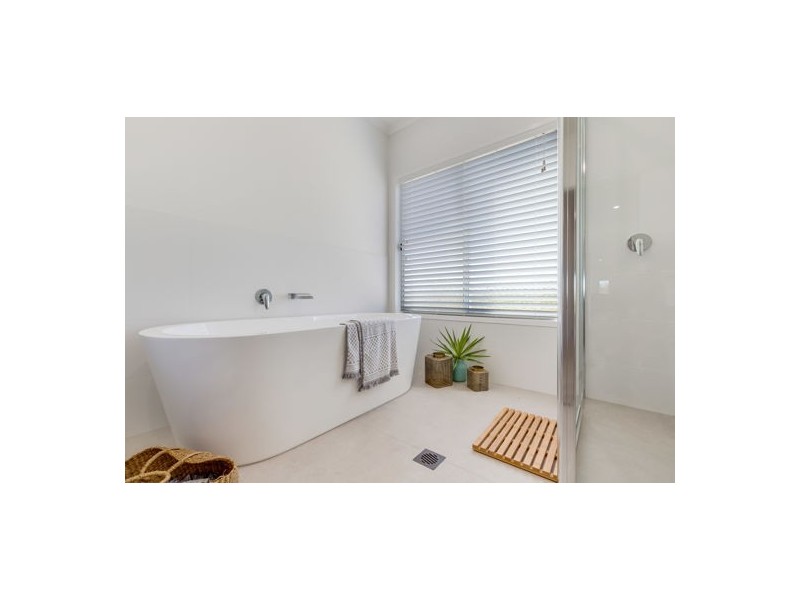 12 Tamarind Terrace, Alligator Creek QLD 4740