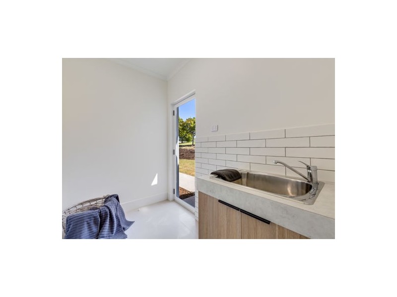 12 Tamarind Terrace, Alligator Creek QLD 4740