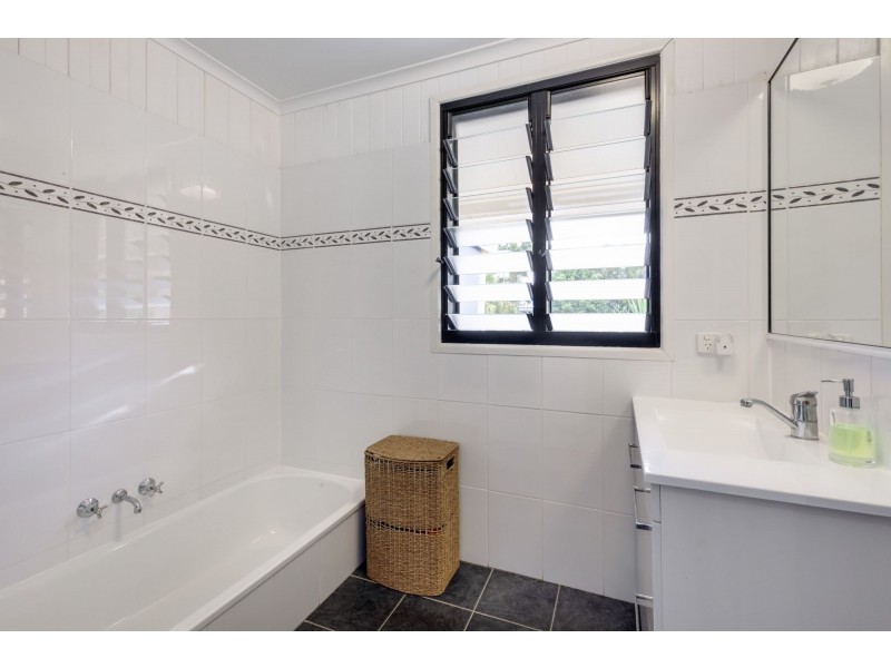 13 Pratt Street, South Mackay QLD 4740