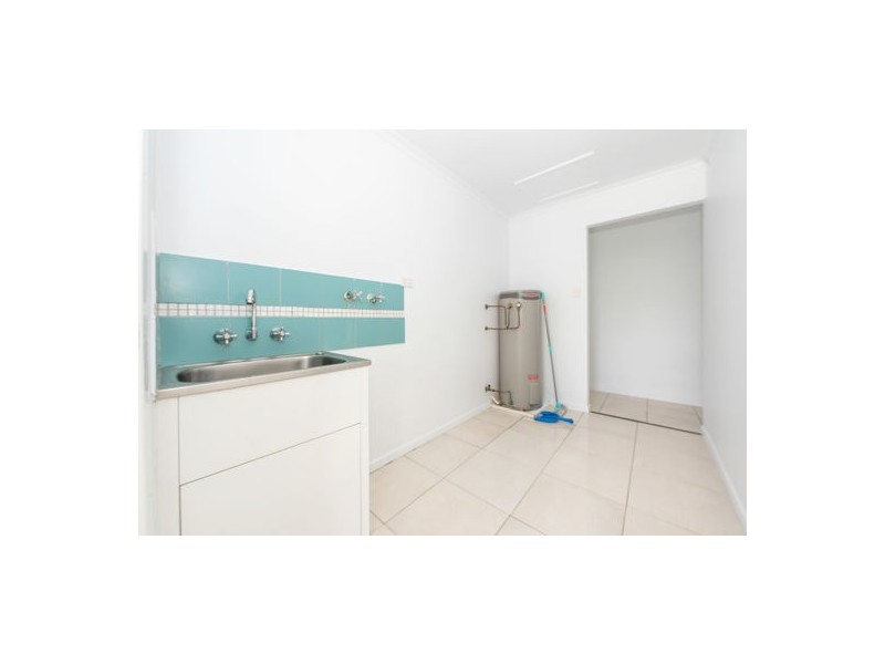 3 Scott Court, Bucasia QLD 4750