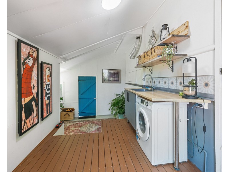 25 Symons Street, South Mackay QLD 4740