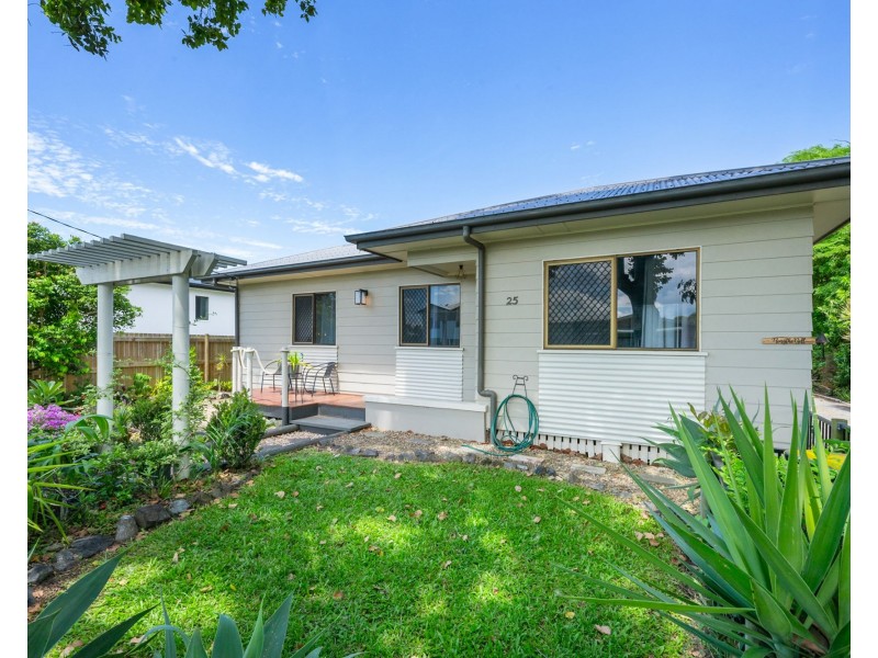 25 Symons Street, South Mackay QLD 4740