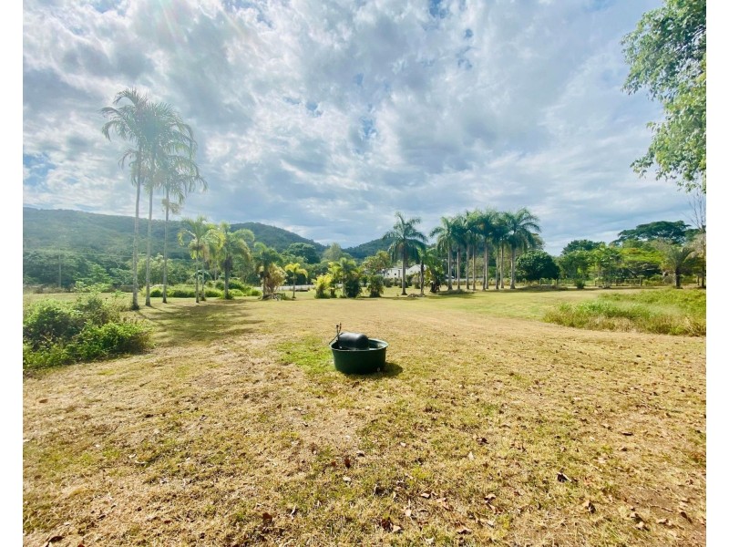482 Marian-Hampden Road, Hampden QLD 4741