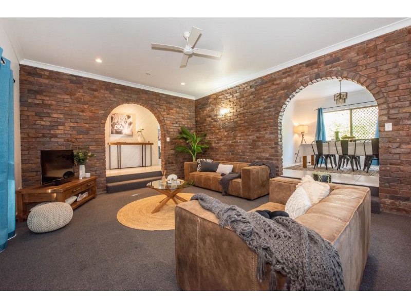 6 Gibbs Court, Mount Pleasant QLD 4740