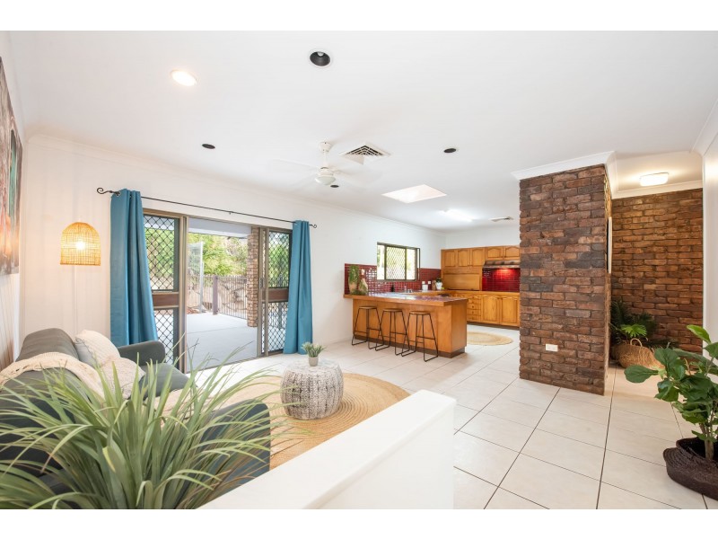 6 Gibbs Court, Mount Pleasant QLD 4740