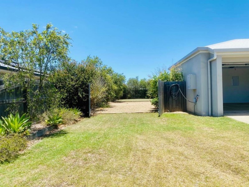 10 Patricia Circuit, Mirani QLD 4754