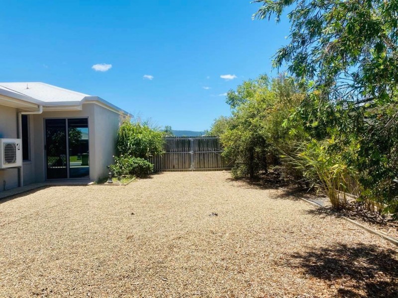 10 Patricia Circuit, Mirani QLD 4754