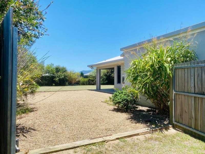 10 Patricia Circuit, Mirani QLD 4754